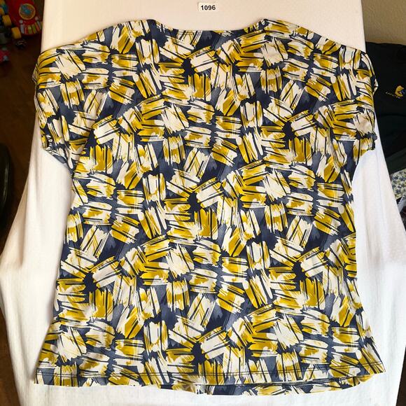 Sofie Couture Woman Blouse size 1X Yellow & Blue Stretch V-neck Short Sleeve - Picture 8 of 9